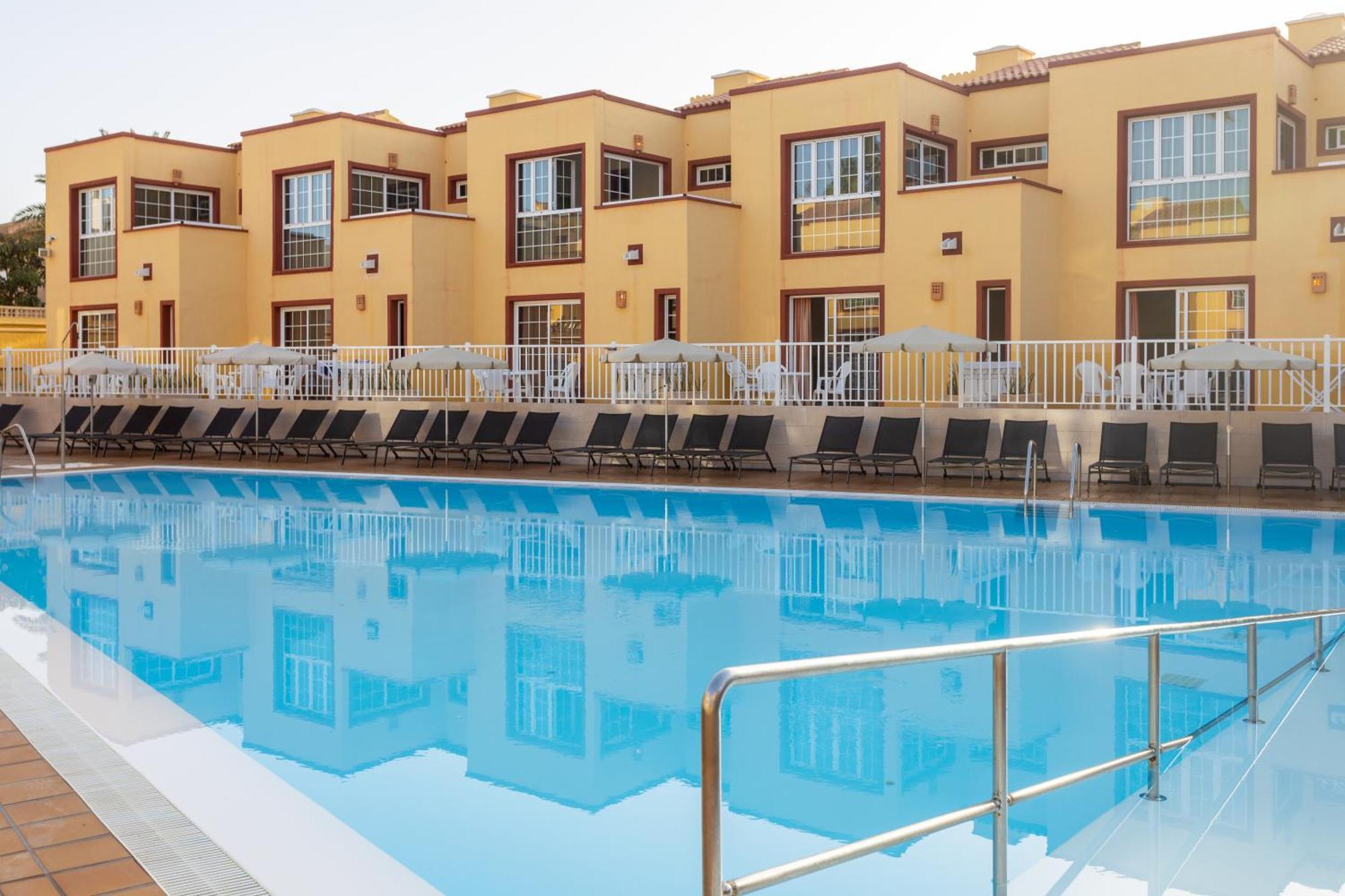 Apartamentos Maxorata Beach Коралео Екстериор снимка