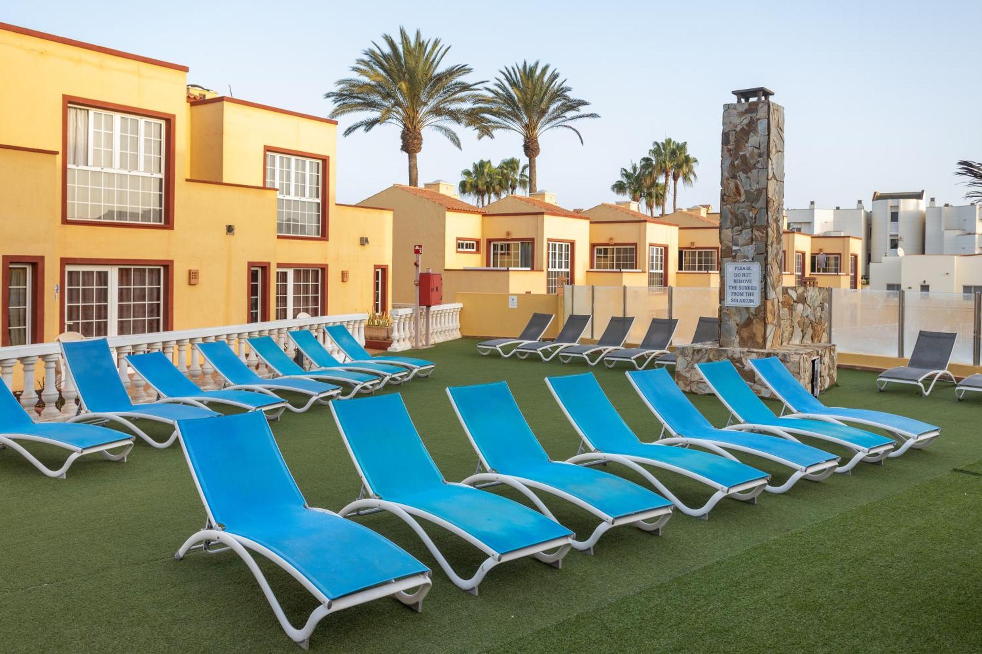 Apartamentos Maxorata Beach Коралео Екстериор снимка