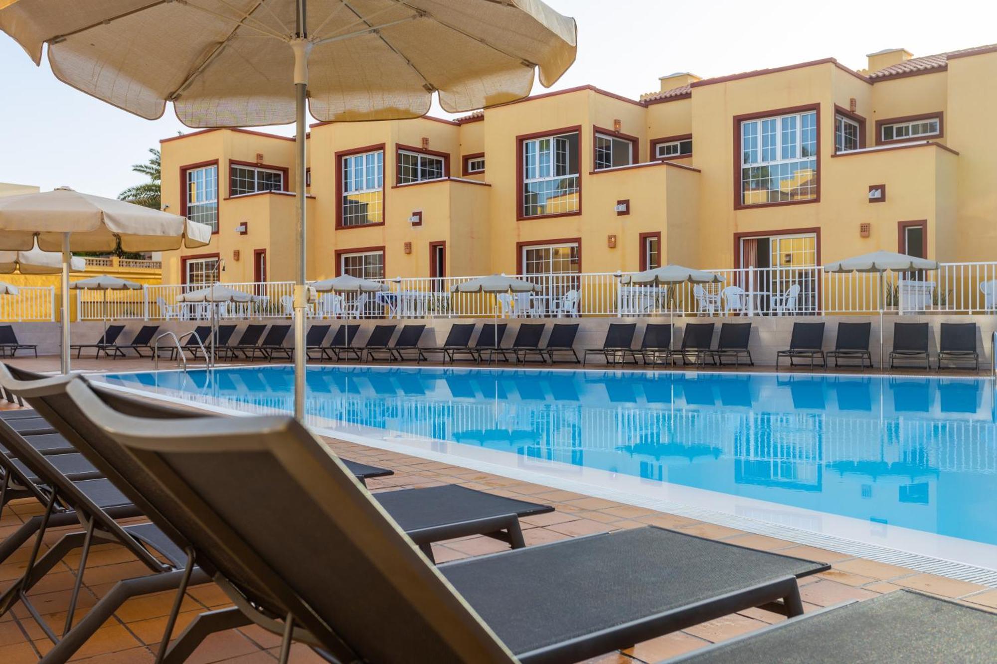 Apartamentos Maxorata Beach Коралео Екстериор снимка