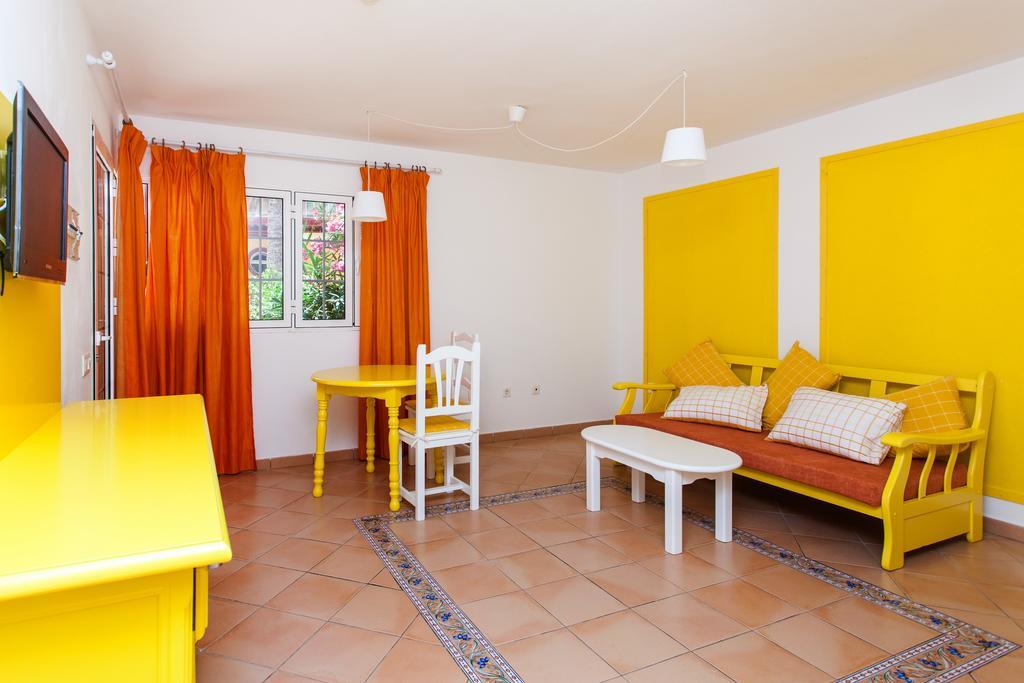 Apartamentos Maxorata Beach Коралео Екстериор снимка