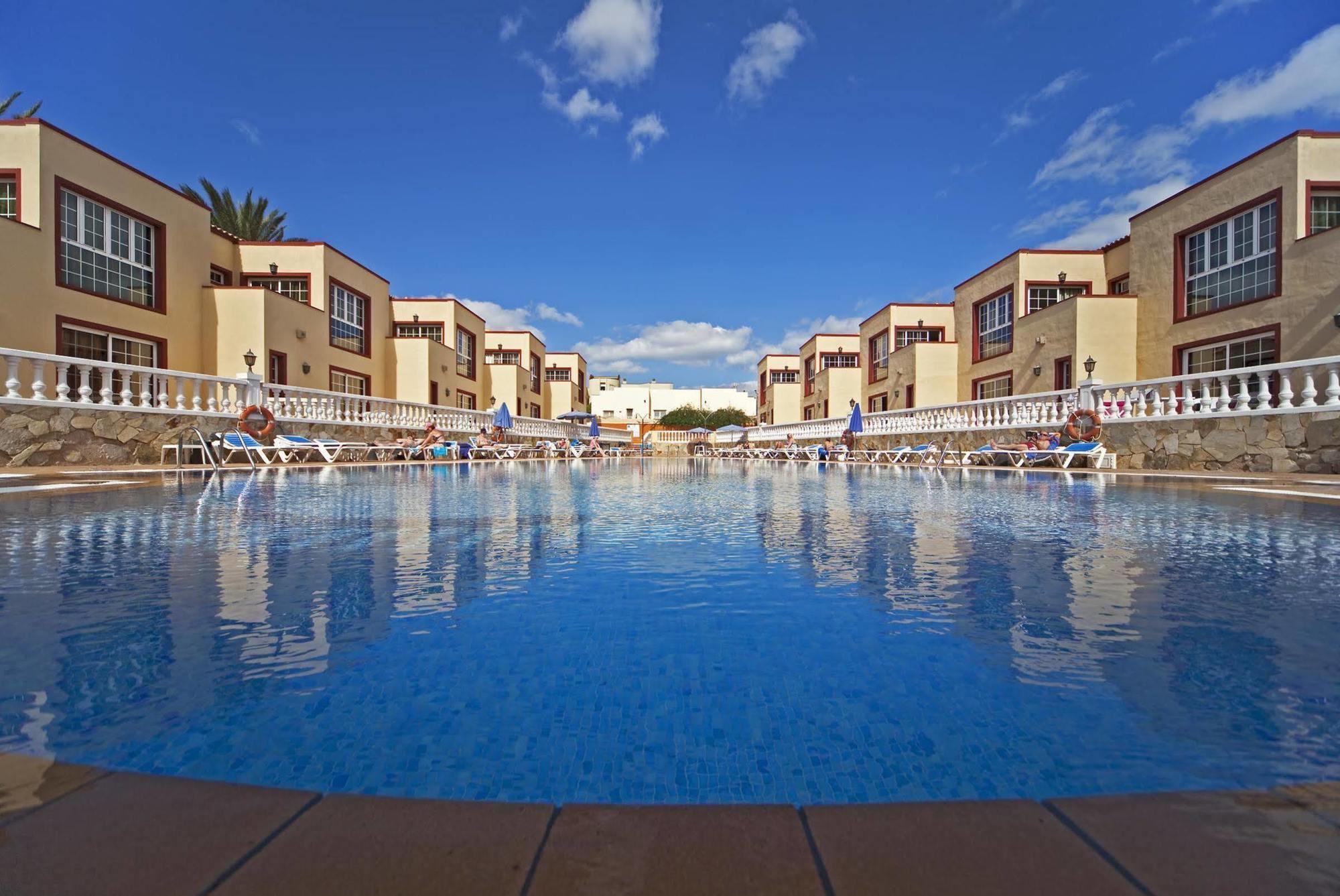 Apartamentos Maxorata Beach Коралео Екстериор снимка