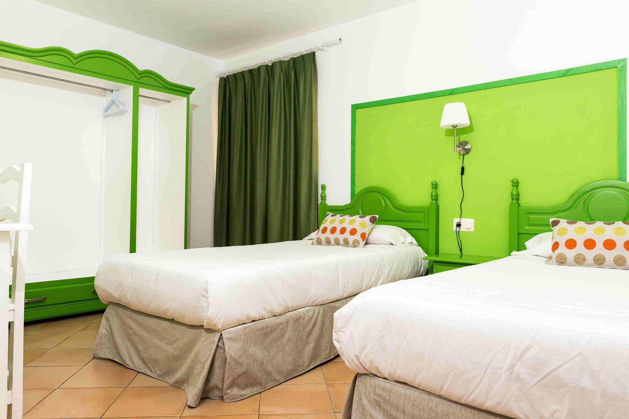 Apartamentos Maxorata Beach Коралео Екстериор снимка