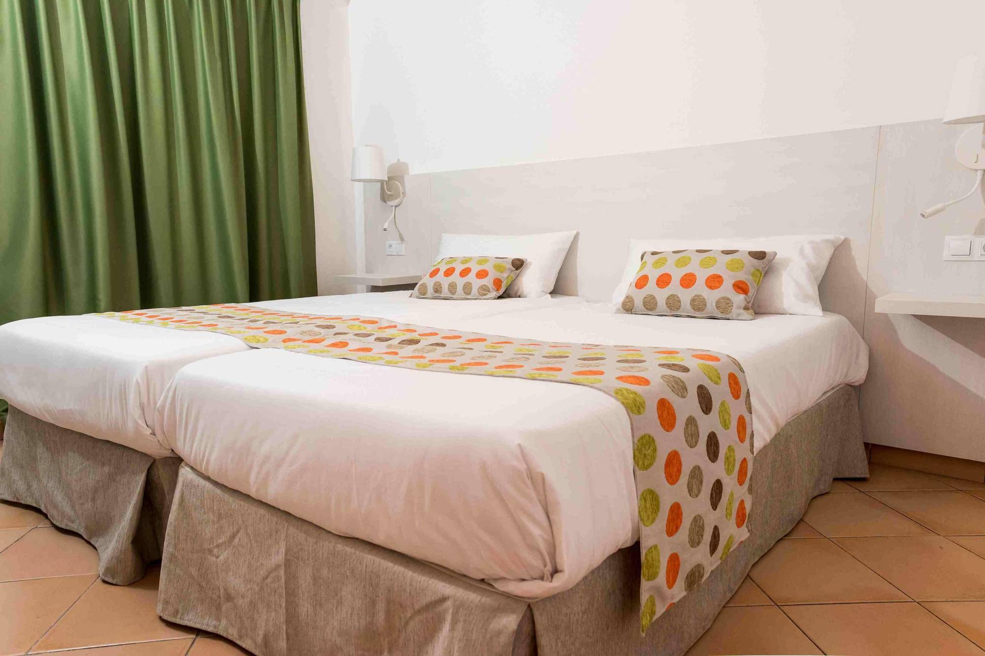 Apartamentos Maxorata Beach Коралео Екстериор снимка